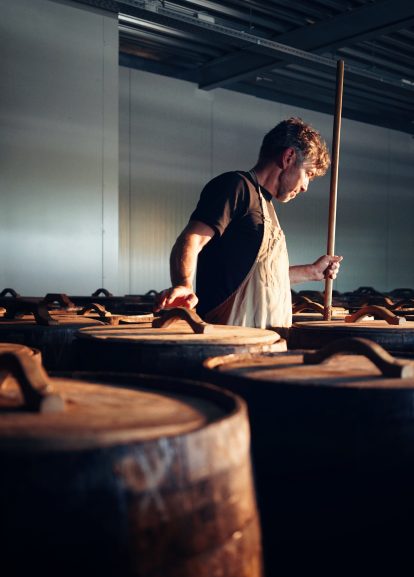 Cover oct 25 Tomasu 911 A