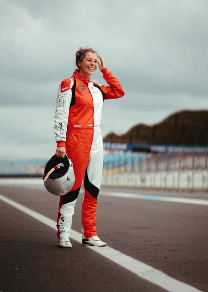 Porsche 718 Cayman GT4 Belle Rappange Nina Slagmolen Studio Brug 17 crop